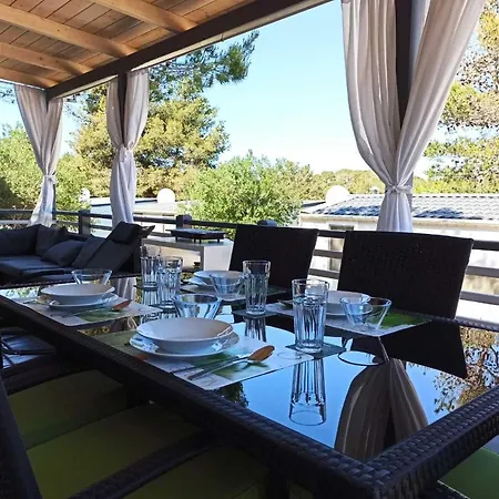 Mobile Lux Otok Murter