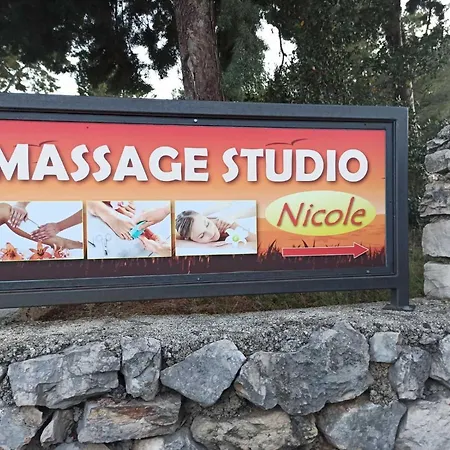 Mobile Lux Otok Murter Kamp Jezera