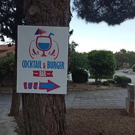 Kamp Mobile Lux Otok Murter